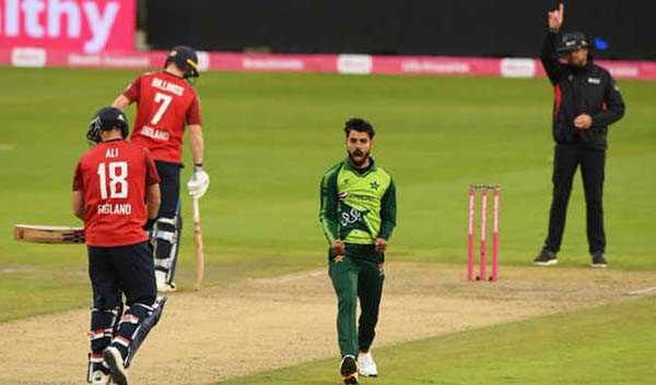 इंग्लैंड-पाकिस्तान के बीच पहला टी-20 बारिश के कारण बेनतीजा रहा इंग्लैंड-पाकिस्तान के बीच पहला टी-20 बारिश के कारण बेनतीजा रहा